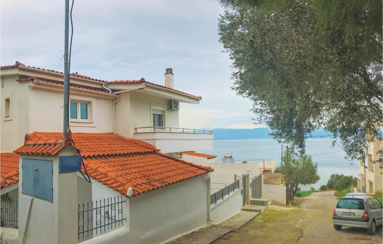 Amazing Home In Chalkida With Wifi Экстерьер фото