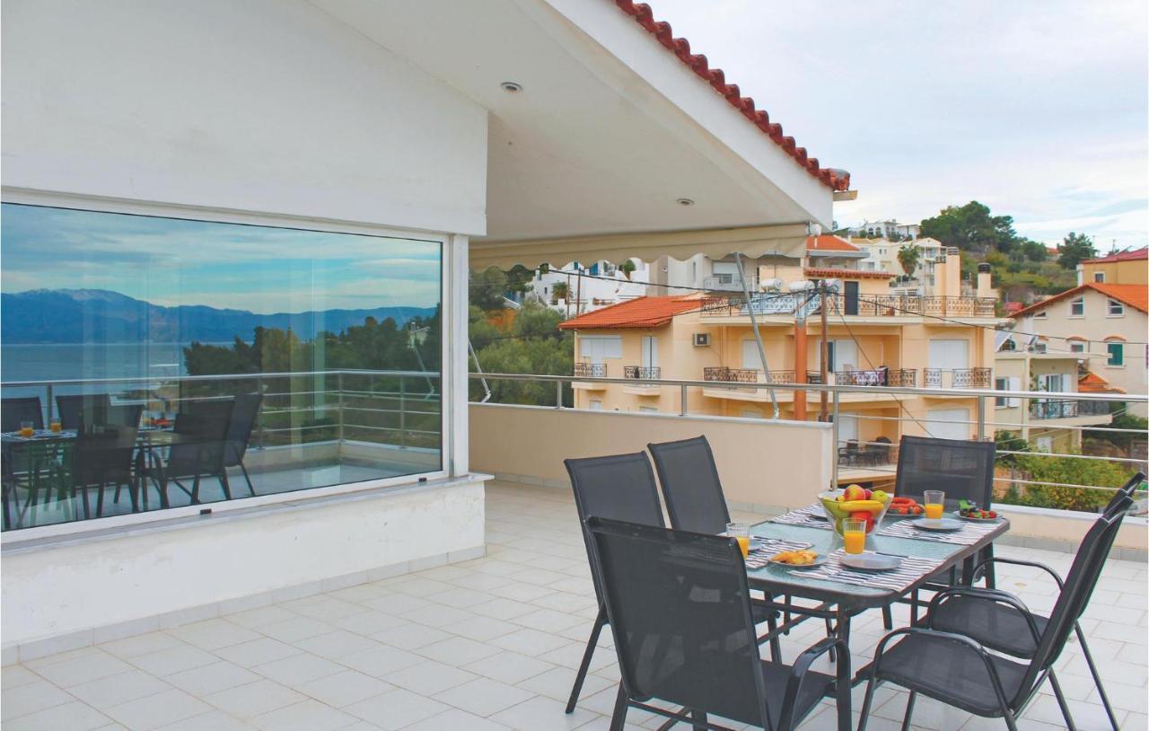 Amazing Home In Chalkida With Wifi Экстерьер фото