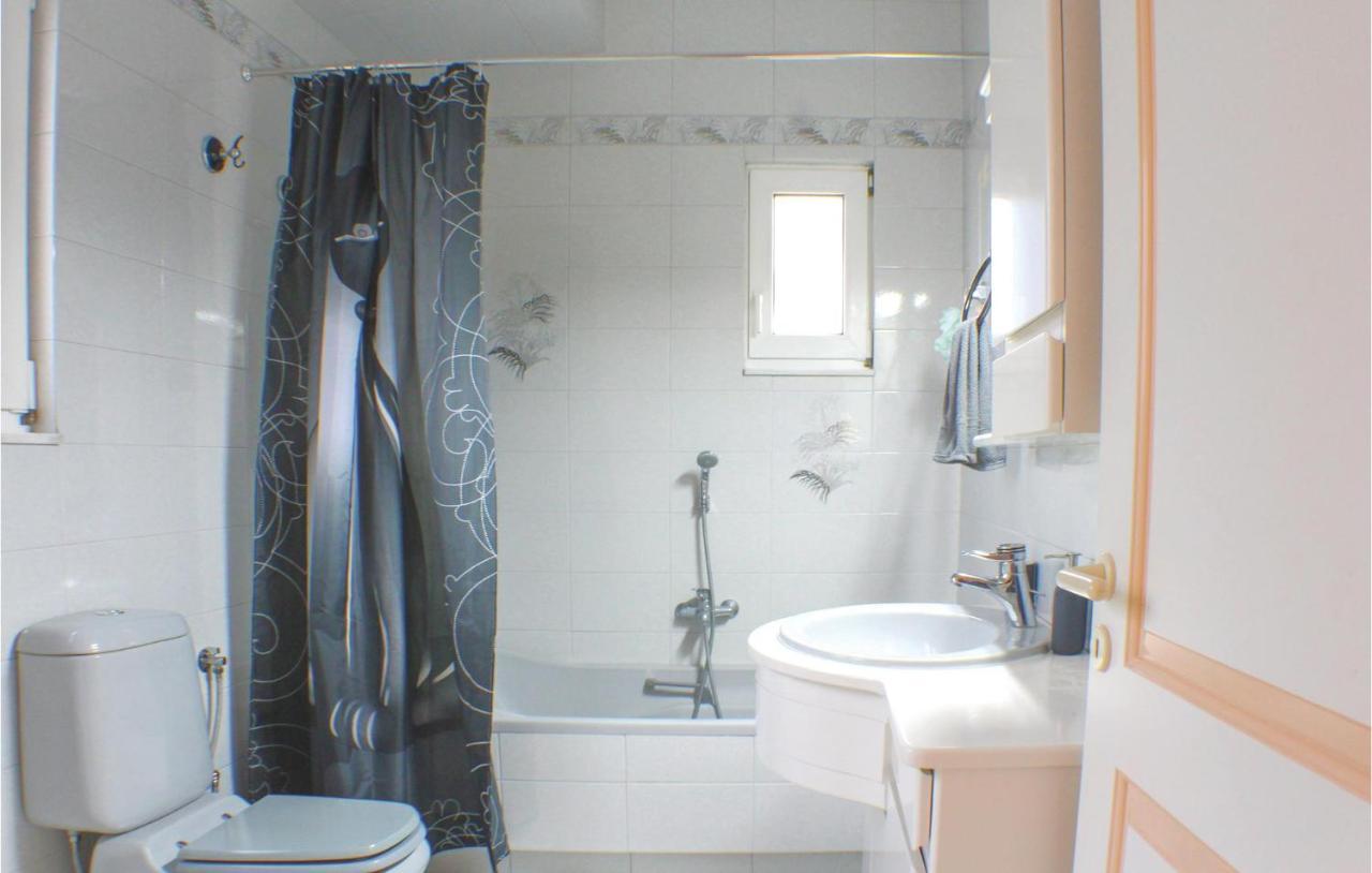Amazing Home In Chalkida With Wifi Экстерьер фото