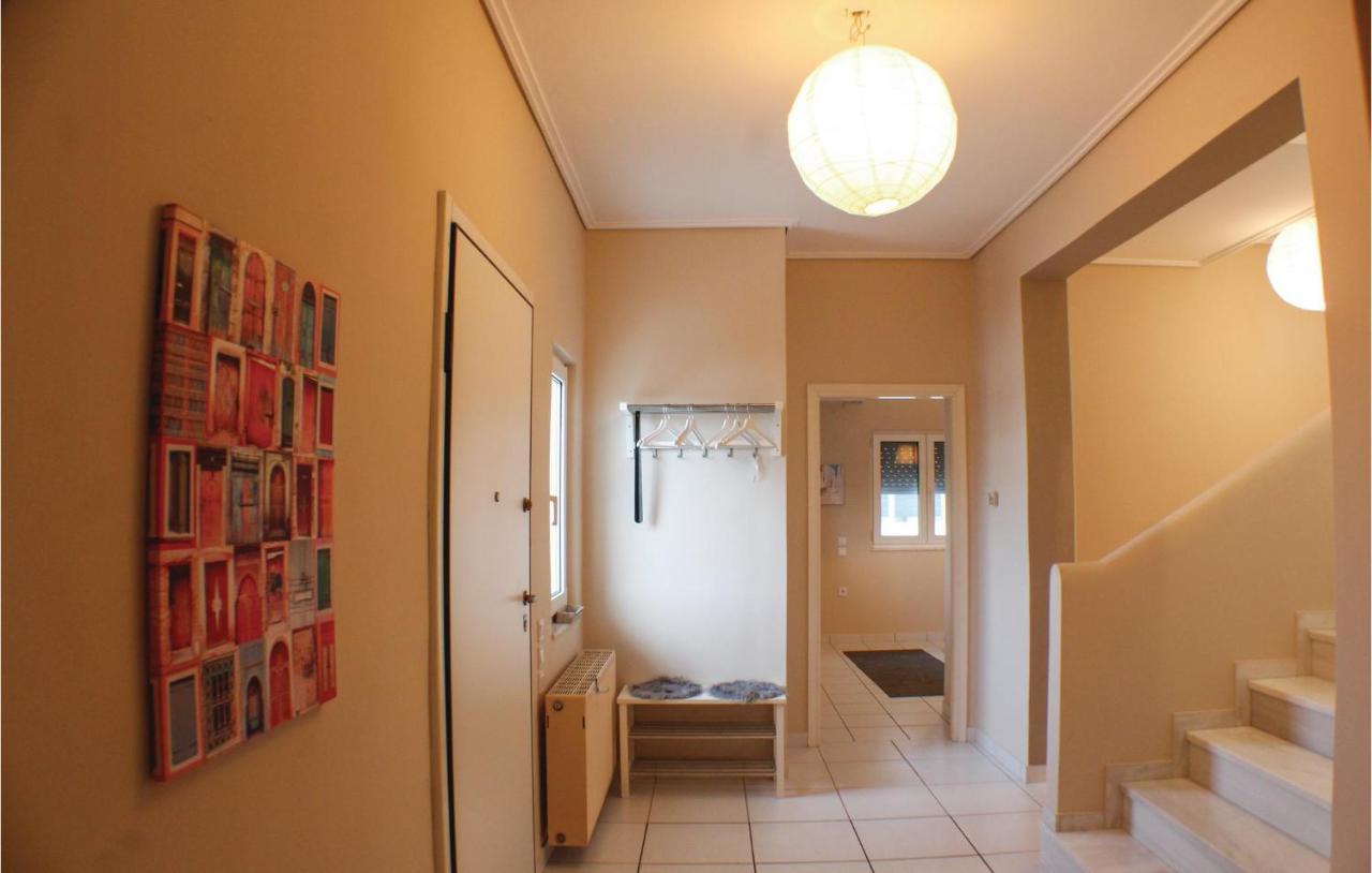 Amazing Home In Chalkida With Wifi Экстерьер фото
